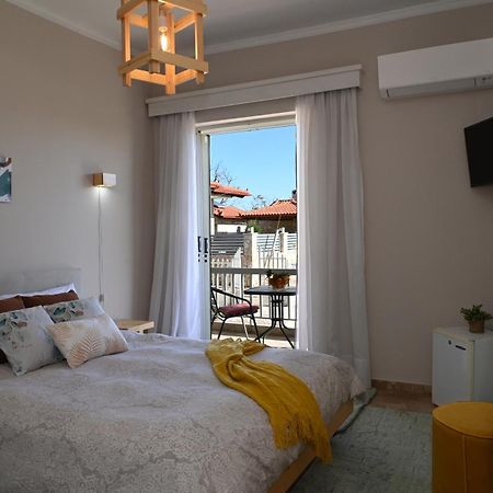 To Spitaki Dalamanara Exterior photo